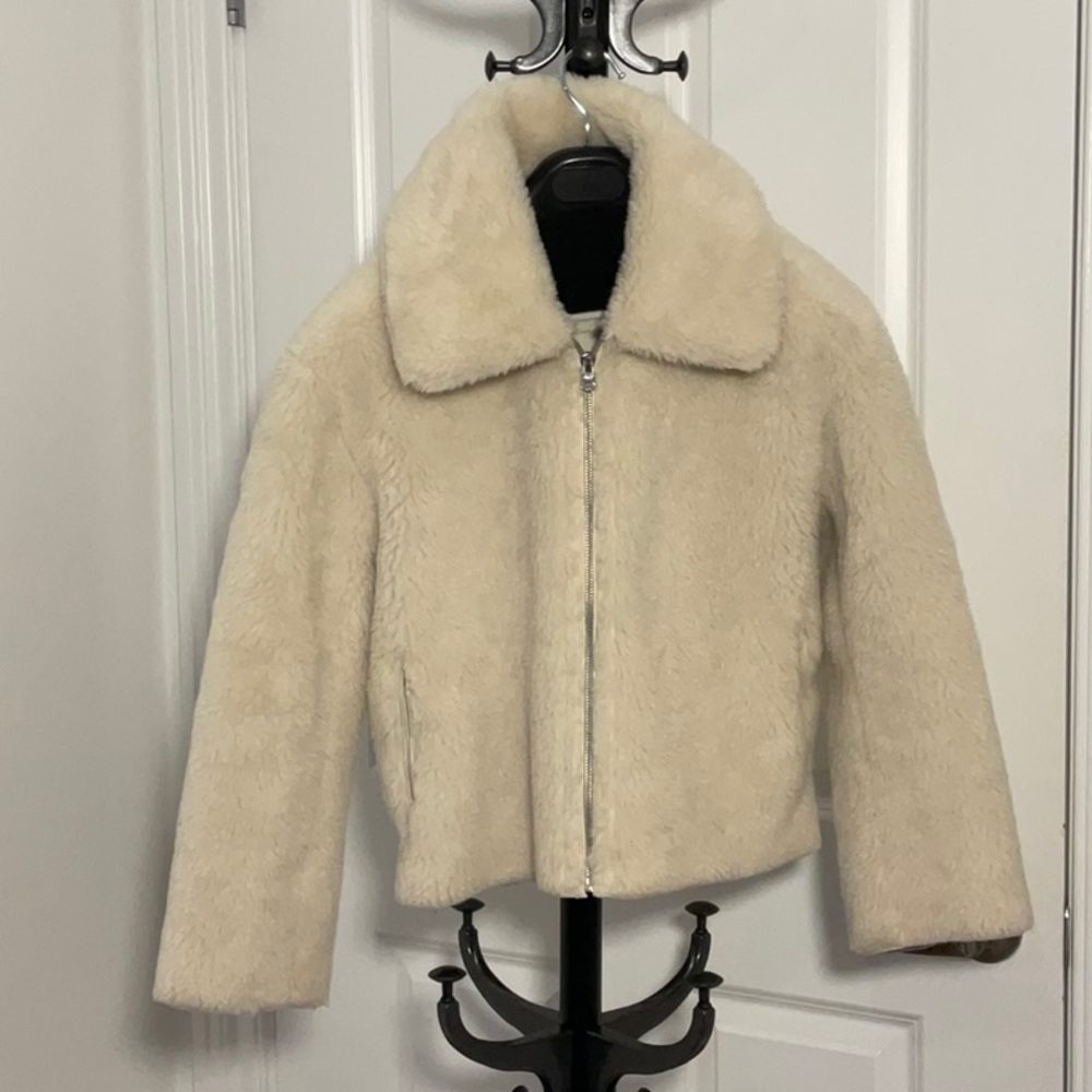 Women's Cropped Fur Overcoat